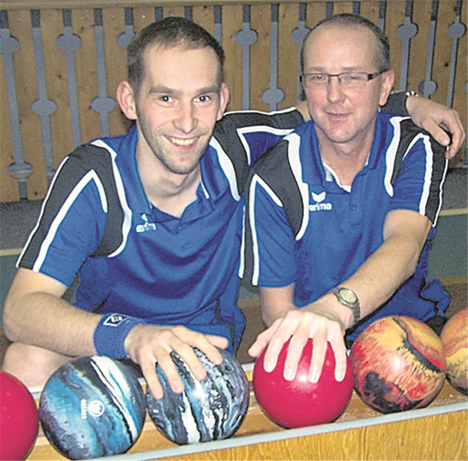 Radebergs Schlussstarter Oliver Gärtner (l.) und Jörg Bergmann. Foto: Kassmann 